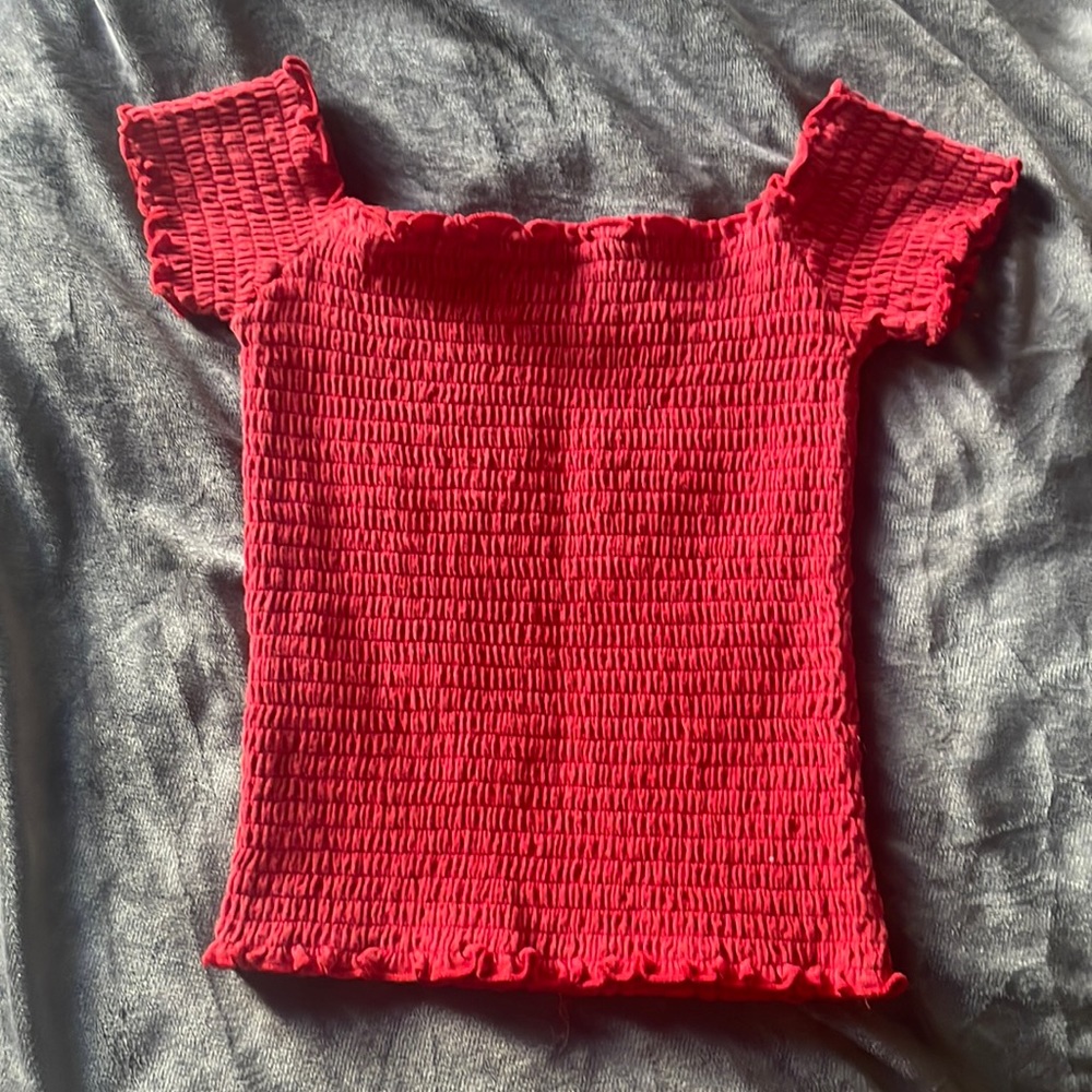 Red cute hollister stretchy crop top